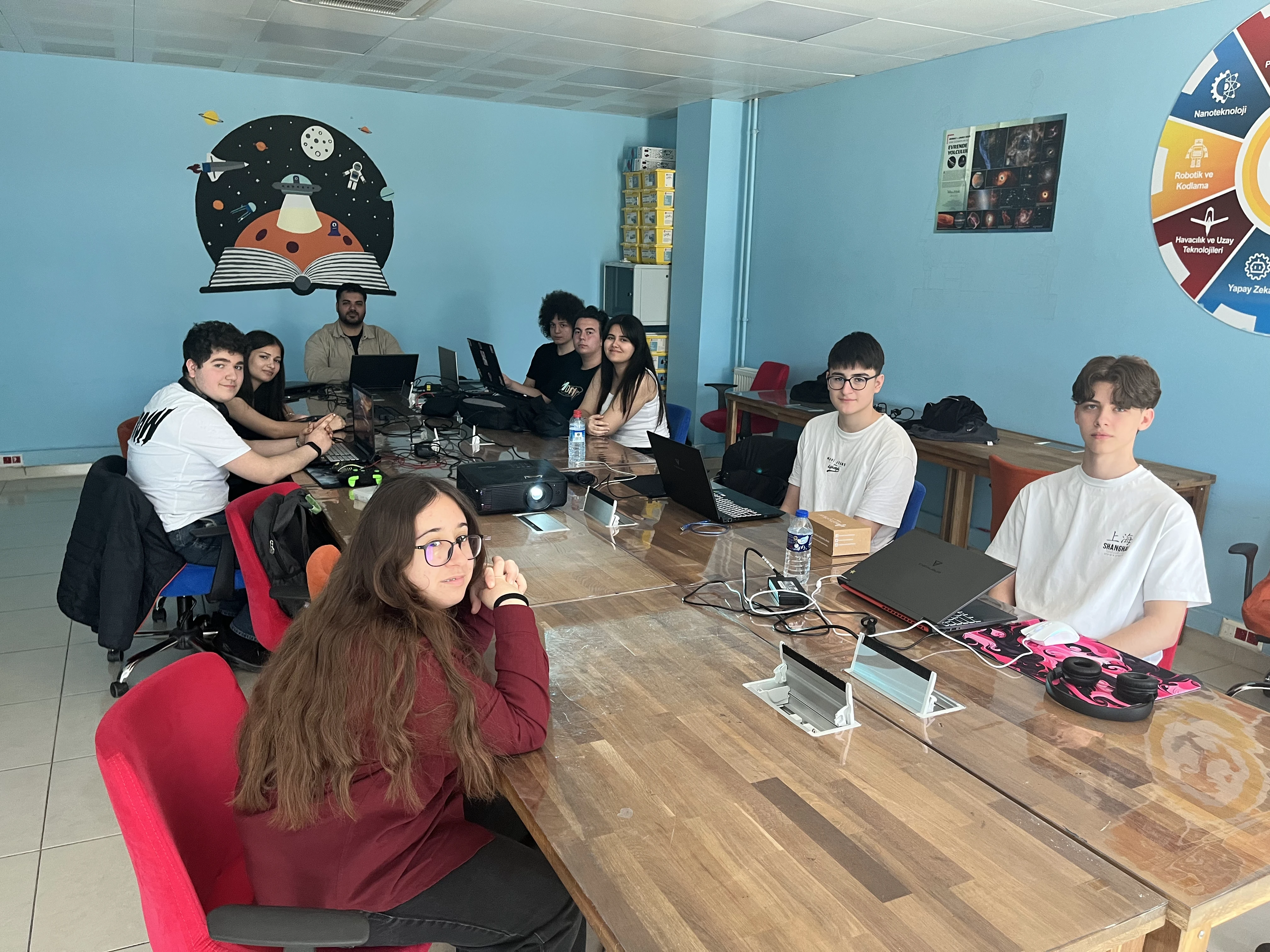 Bartın’da Yapay Zekâ ve İleri Teknoloji Eğitim ve Mentörlük Programı Başladı - Haber Kapak Görseli